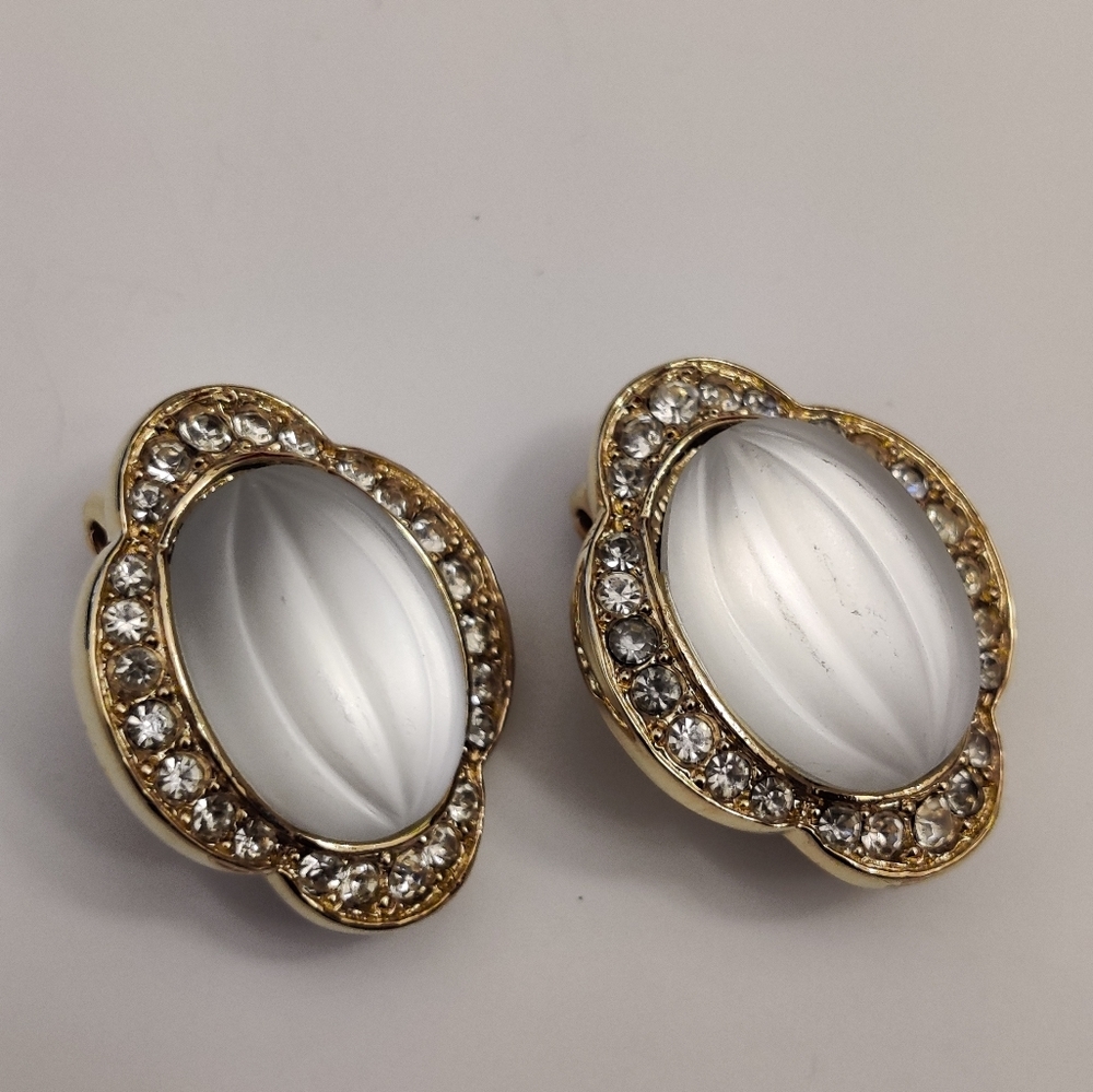 Vintage Vendome Silk Glass Earrings